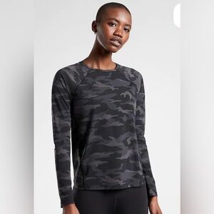 Athleta Ultimate Camo Train Top - Black/Grey